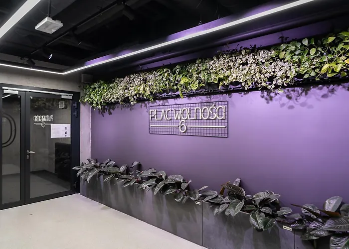 Charlie - Plac Wolnosci W Poznaniu פוזנן