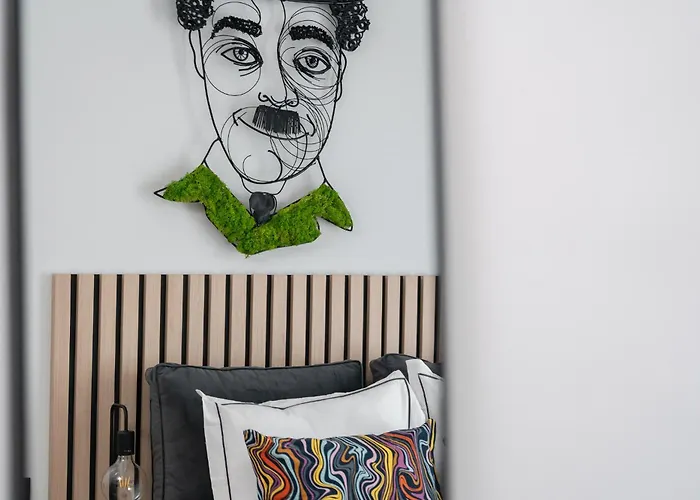 Charlie - Plac Wolnosci W Poznaniu * Poznan